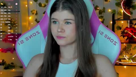 Alice online show from November 24, 2:28 pm