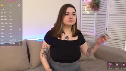 Snapshot of alice_walters chatting on October 27, 3:38 pm Alice online show from October 27, 3:38 pm