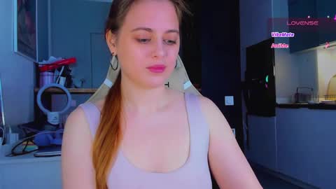 Alice online show from April 24, 4:15 am