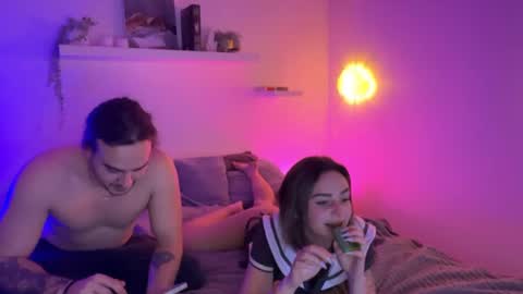 Snapshot of alice_x_alexander chatting on February 10, 8:00 pm Alice and Alexander online show from February 10, 8:00 pm