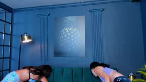 Snapshot of aliceandsia chatting on September 20, 2:56 am Alice and Asia online show from September 20, 2:56 am