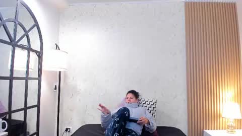 Alice and Asia online show from July 26, 12:34 pm