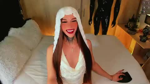 Alice online show from July 24, 2:37 pm