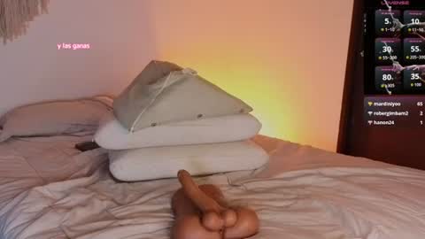 Alice Benette  online show from June 14, 2:35 am