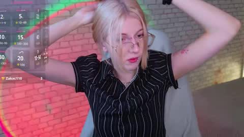 alice online show from February 25, 1:43 pm