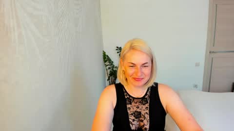 Alicee online show from May 29, 8:01 am