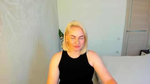 Alicee online show from June 7, 11:25 am