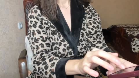 Snapshot of alicee_diaz chatting on November 12, 7:42 am alicee_diaz online show from November 12, 7:42 am