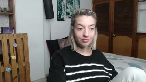 alicee_logan_ online show from April 21, 4:30 am