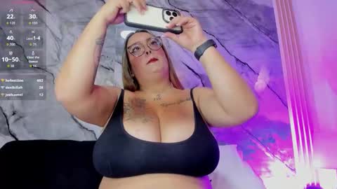 alicee_stone_ online show from February 9, 7:40 pm