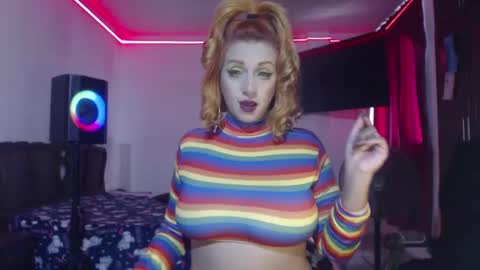 aliceesmiths online show from January 15, 7:12 pm