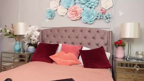 AliceHadley online show from December 4, 3:49 am