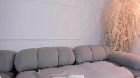 Alice  online show from March 14, 4:07 am