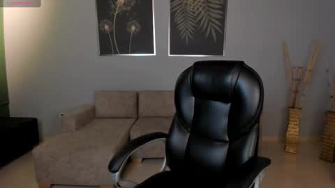 Snapshot of aliceharperx chatting on March 12, 3:02 am Alice online show from March 12, 3:02 am