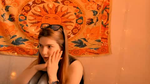 Alice online show from May 2, 5:12 am