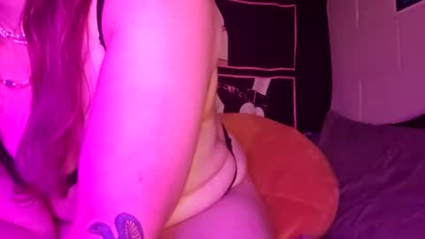 Snapshot of aliceinwonder6669 chatting on October 30, 12:17 pm Aliceinwonder6669 online show from October 30, 12:17 pm