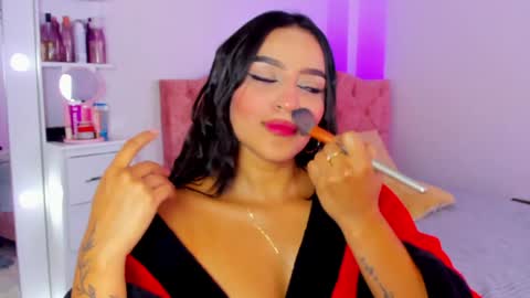 Snapshot of alicekiing_ chatting on January 26, 10:23 am ALICEKIING online show from January 26, 10:23 am