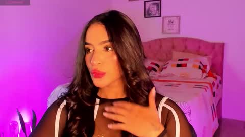 Snapshot of alicekiing_ chatting on October 4, 3:04 am ALICEKIING online show from October 4, 3:04 am