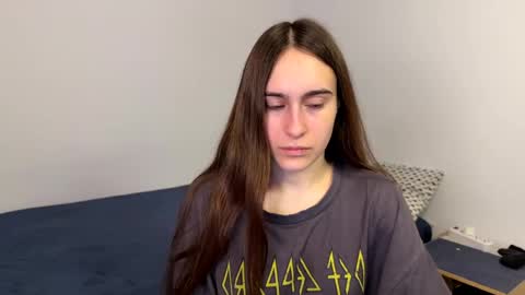 alicekollt online show from April 25, 8:50 pm