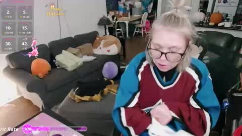 Snapshot of aliceliddell710 chatting on October 17, 7:38 pm Alice Liddell online show from October 17, 7:38 pm