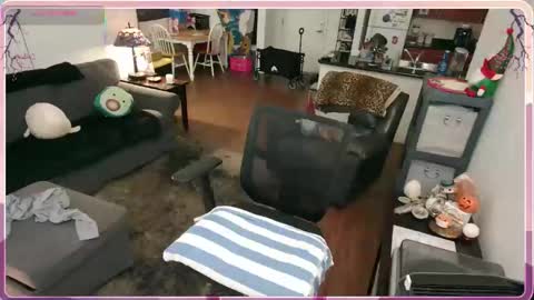 Snapshot of aliceliddell710 chatting on December 15, 8:46 pm Alice Liddell online show from December 15, 8:46 pm