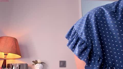 Elle online show from December 19, 8:34 am