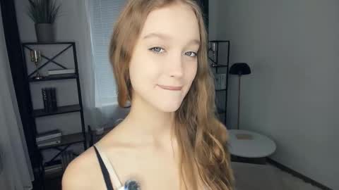 Snapshot of alicemelison chatting on November 22, 7:40 am Serena online show from November 22, 7:40 am