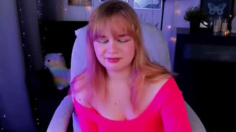 Snapshot of alicepopsy chatting on December 17, 12:11 pm Alice online show from December 17, 12:11 pm