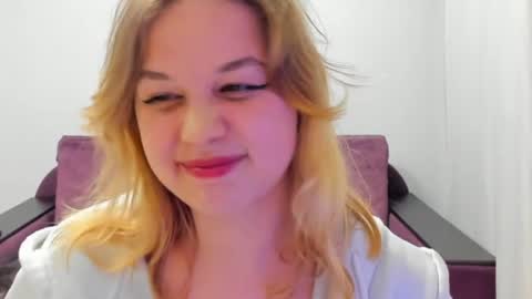 Alice online show from June 2, 8:44 pm