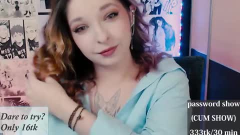 Snapshot of aliceriddle1 chatting on February 18, 8:27 pm aliceriddle1 online show from February 18, 8:27 pm