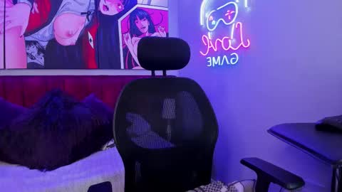 Alice online show from February 9, 1:15 pm