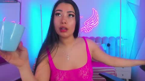 Snapshot of alices_kingsley chatting on July 6, 8:55 pm Alice online show from July 6, 8:55 pm