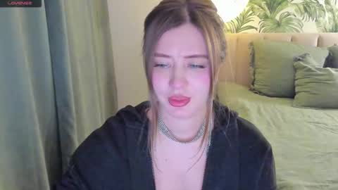 Snapshot of alicetuker chatting on February 27, 5:13 pm Alice online show from February 27, 5:13 pm