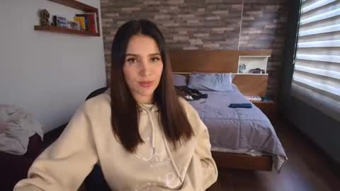 Snapshot of alicewillow chatting on October 24, 9:11 pm Alice online show from October 24, 9:11 pm