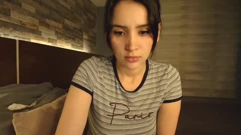 Snapshot of alicewillow chatting on October 28, 11:18 pm Alice online show from October 28, 11:18 pm