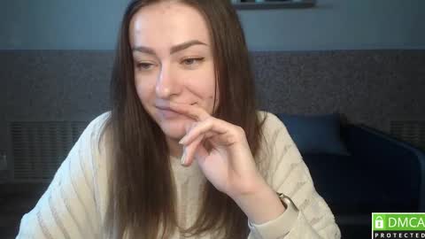 Snapshot of alicewonderful22 chatting on January 19, 12:28 pm Alice online show from January 19, 12:28 pm