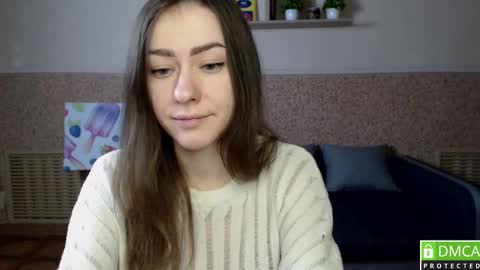 Snapshot of alicewonderful22 chatting on February 8, 6:33 am Alice online show from February 8, 6:33 am