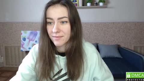 Snapshot of alicewonderful22 chatting on February 13, 1:37 pm Alice online show from February 13, 1:37 pm