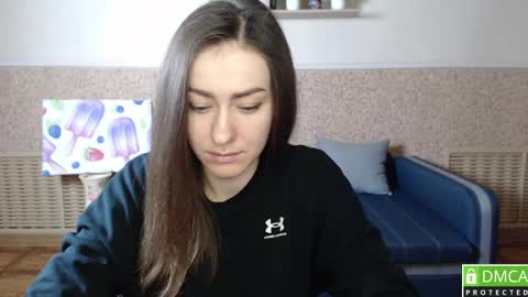 Snapshot of alicewonderful22 chatting on March 11, 10:18 am Alice online show from March 11, 10:18 am