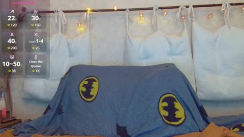 Snapshot of alicewoolfy chatting on December 21, 8:43 pm AliceWoolfy online show from December 21, 8:43 pm