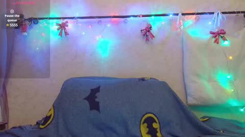 Snapshot of alicewoolfy chatting on December 30, 9:29 pm AliceWoolfy online show from December 30, 9:29 pm