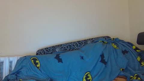 Snapshot of alicewoolfy chatting on October 20, 12:11 am AliceWoolfy online show from October 20, 12:11 am