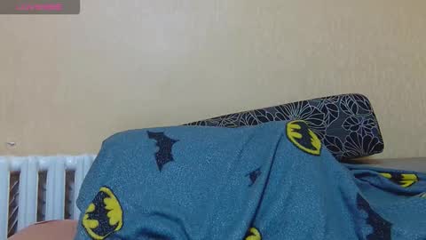 Snapshot of alicewoolfy chatting on November 10, 9:25 pm AliceWoolfy online show from November 10, 9:25 pm