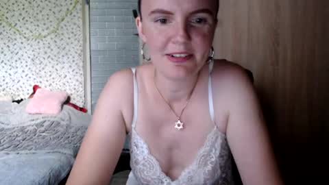 Alicexbaby online show from June 19, 10:30 am