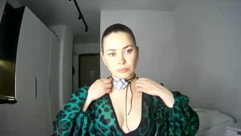 AlicexFresh online show from March 10, 4:35 pm