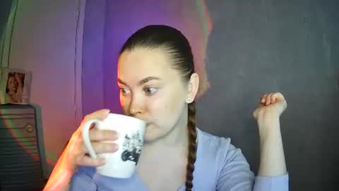 AlicexFresh online show from June 6, 4:39 am