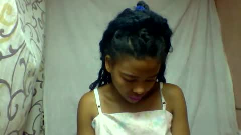 Snapshot of alicia9794 chatting on June 8, 8:15 am alicia9794 online show from June 8, 8:15 am