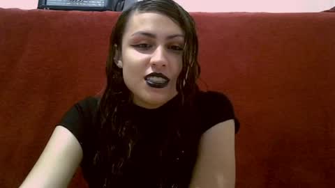 alicia_axiom online show from May 21, 8:16 pm