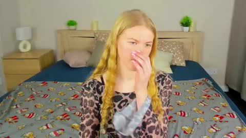 Alicia 2 GMT 3am-9am TueThuFriSun 9am-15pm Sat online show from January 7, 12:57 am