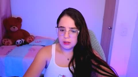 Snapshot of alicia_hotxx chatting on March 21, 9:58 am alison online show from March 21, 9:58 am